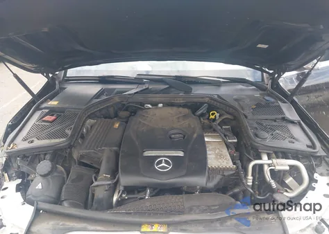 2015 Mercedes-Benz C 300 4Matic/Luxury 4Matic/Sport 4Matic from USA, damaged, VIN 55SWF4KB5FU062694